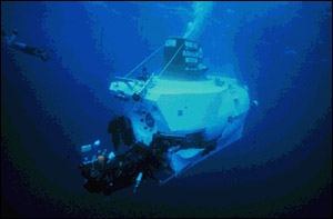 Dive with the scientists aboard the deep submersible Alvin. Image from OAR/National Undersea Research Program (NURP); Woods Hole Oceanographic Institution.